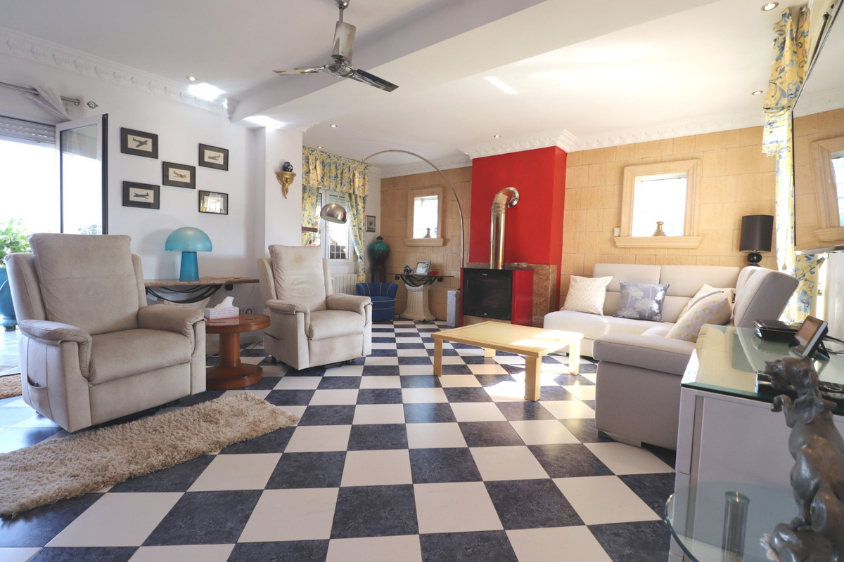 Se vende Villa - Chalet de 3 dormitorios en Costa Blanca, Alicante, España