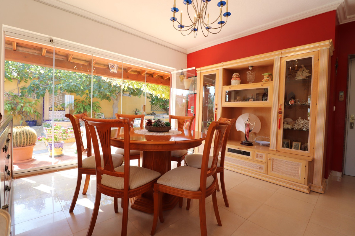 Se vende Villa - Chalet de 3 dormitorios en Costa Blanca, Alicante, España