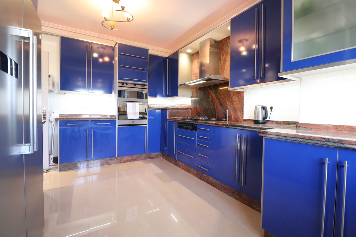 Se vende Villa - Chalet de 3 dormitorios en Costa Blanca, Alicante, España