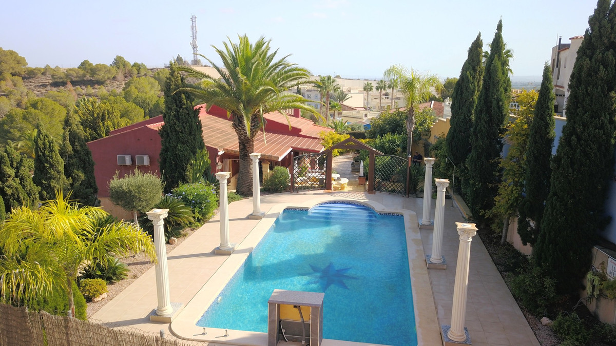 Se vende Villa - Chalet de 3 dormitorios en Costa Blanca, Alicante, España