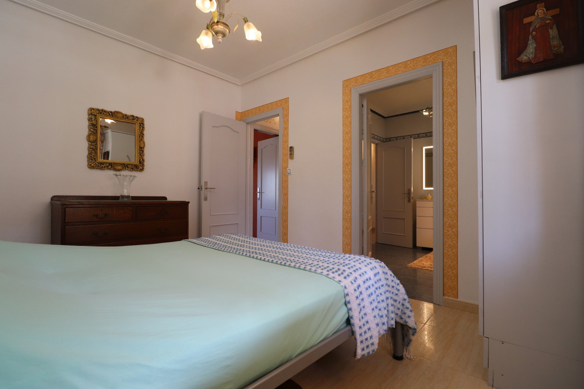 Se vende Villa - Chalet de 3 dormitorios en Costa Blanca, Alicante, España