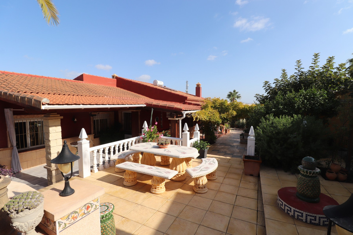 Se vende Villa - Chalet de 3 dormitorios en Costa Blanca, Alicante, España