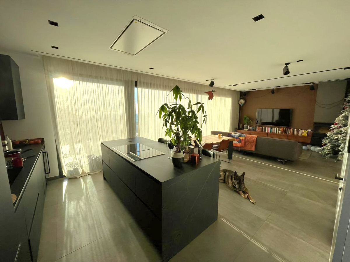 5 Bed Townhouse for sale in Mijas Costa Del Sol, Málaga, Spain