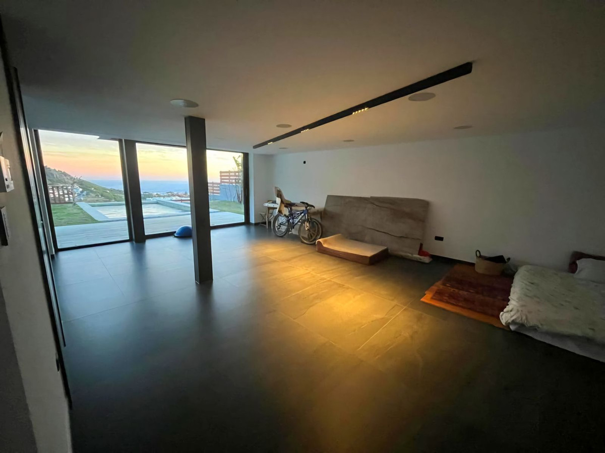 5 Bed Townhouse for sale in Mijas Costa Del Sol, Málaga, Spain