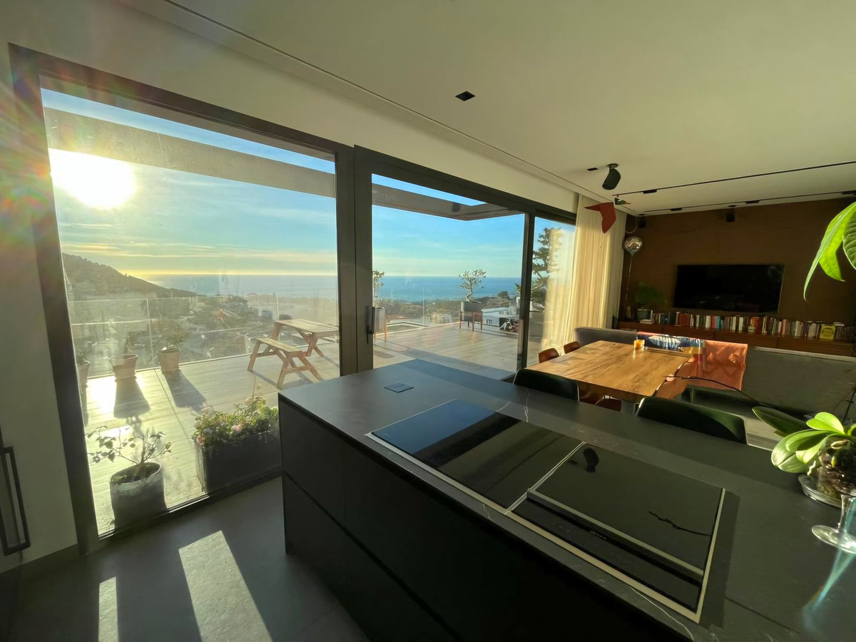 5 Bed Townhouse for sale in Mijas Costa Del Sol, Málaga, Spain