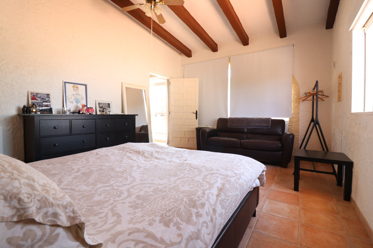 Se vende Villa - Chalet de 6 dormitorios en Costa Blanca, Alicante, España