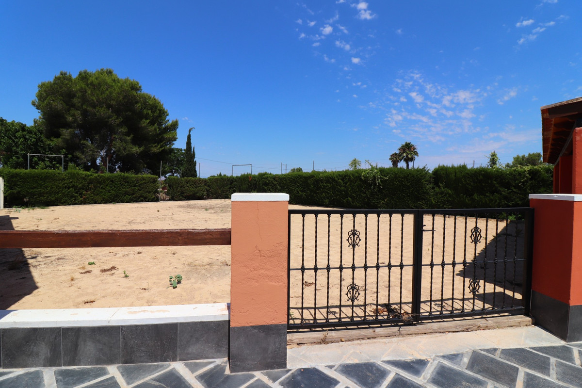 Se vende Villa - Chalet de 6 dormitorios en Costa Blanca, Alicante, España
