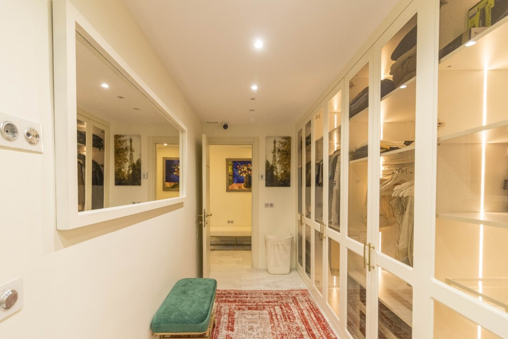 Se vende Apartamento Planta Media de 3 dormitorios en Costa Del Sol, Málaga, España