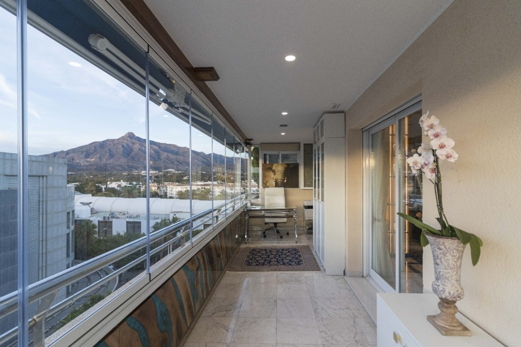 Se vende Apartamento Planta Media de 3 dormitorios en Costa Del Sol, Málaga, España