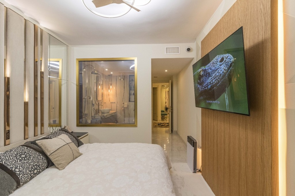 Se vende Apartamento Planta Media de 3 dormitorios en Costa Del Sol, Málaga, España