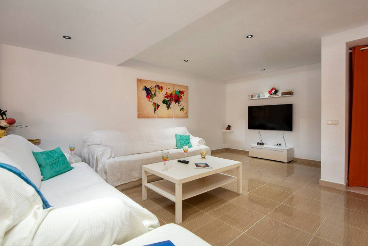 Se vende Villa - Chalet de 5 dormitorios en Costa Del Sol, Málaga, España
