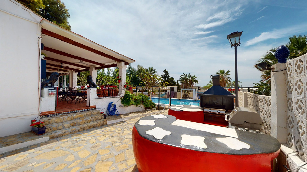 Se vende Villa - Chalet de 20 dormitorios en Costa Del Sol East, Málaga, España