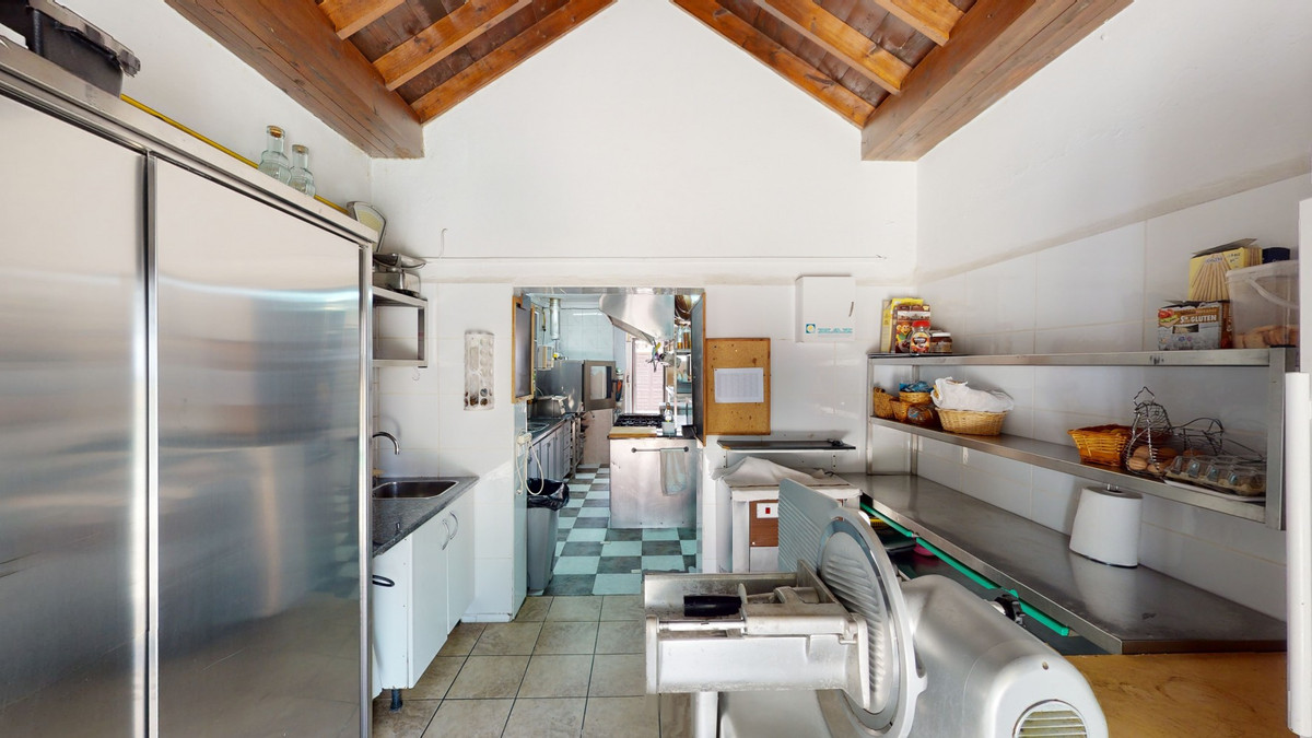 Se vende Villa - Chalet de 20 dormitorios en Costa Del Sol East, Málaga, España
