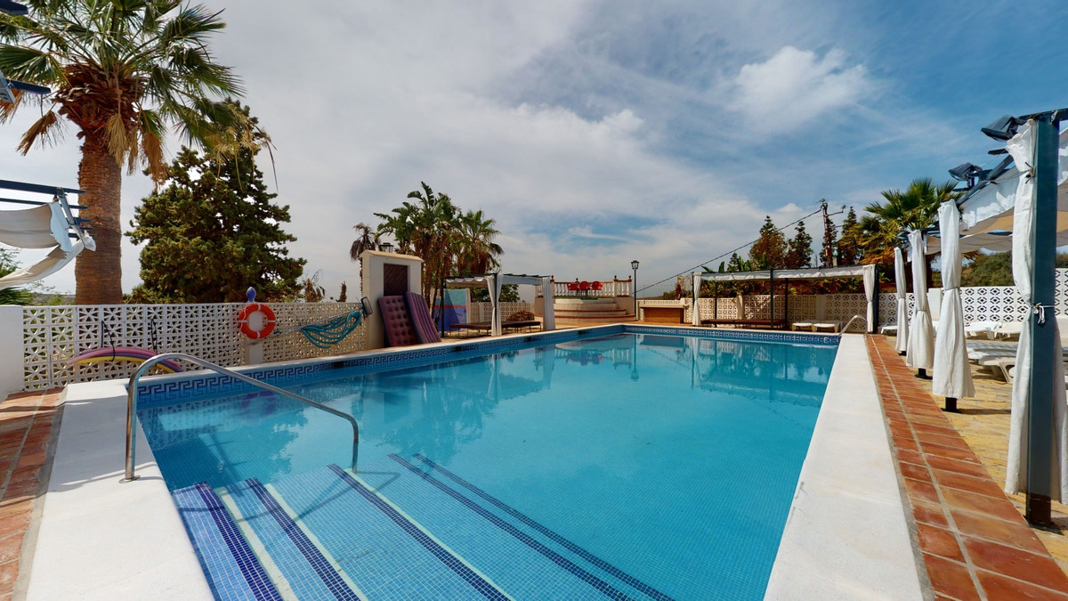 Se vende Villa - Chalet de 20 dormitorios en Costa Del Sol East, Málaga, España
