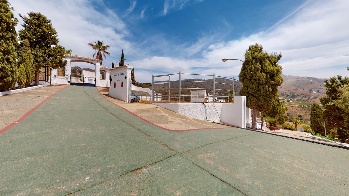 Se vende Villa - Chalet de 20 dormitorios en Costa Del Sol East, Málaga, España