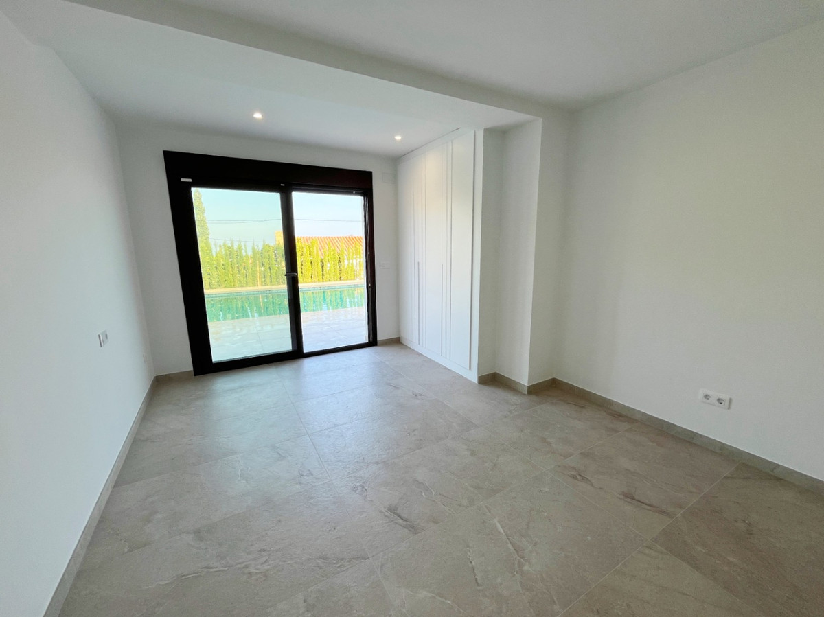4 Bed Townhouse for sale in Denia Costa Blanca, Alicante, Spain
