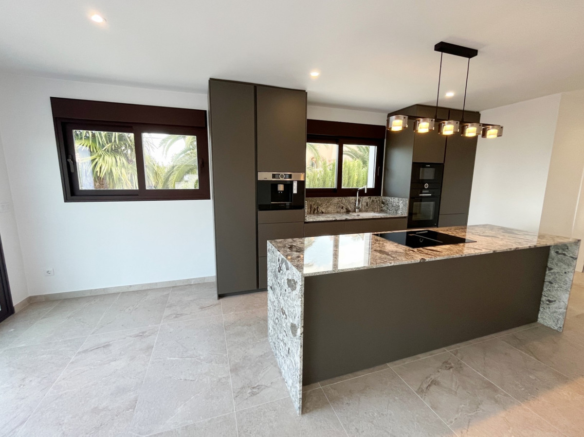 4 Bed Townhouse for sale in Denia Costa Blanca, Alicante, Spain