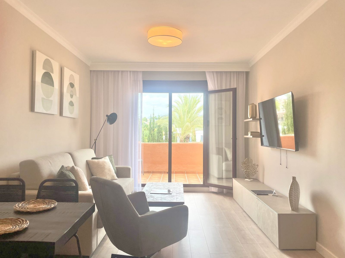 2 Bed Apartment for sale in Benahavís Costa Del Sol, Málaga, Spain