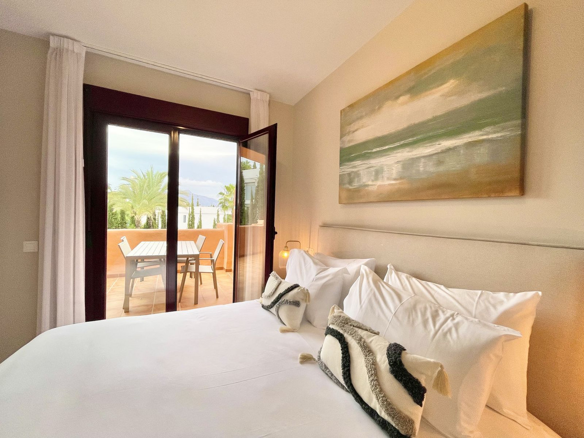 2 Bed Apartment for sale in Benahavís Costa Del Sol, Málaga, Spain