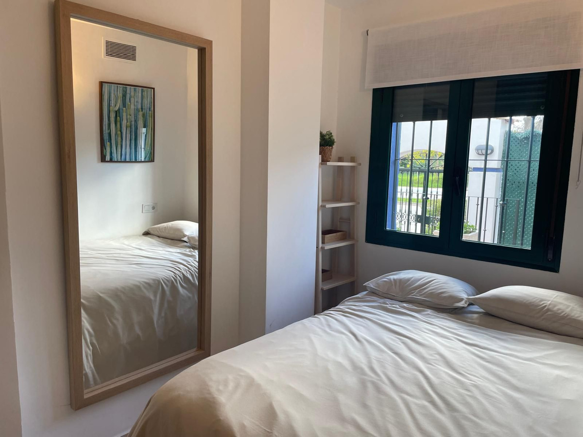 3 Bed Apartment for sale in San Pedro De Alcántara Costa Del Sol, Málaga, Spain