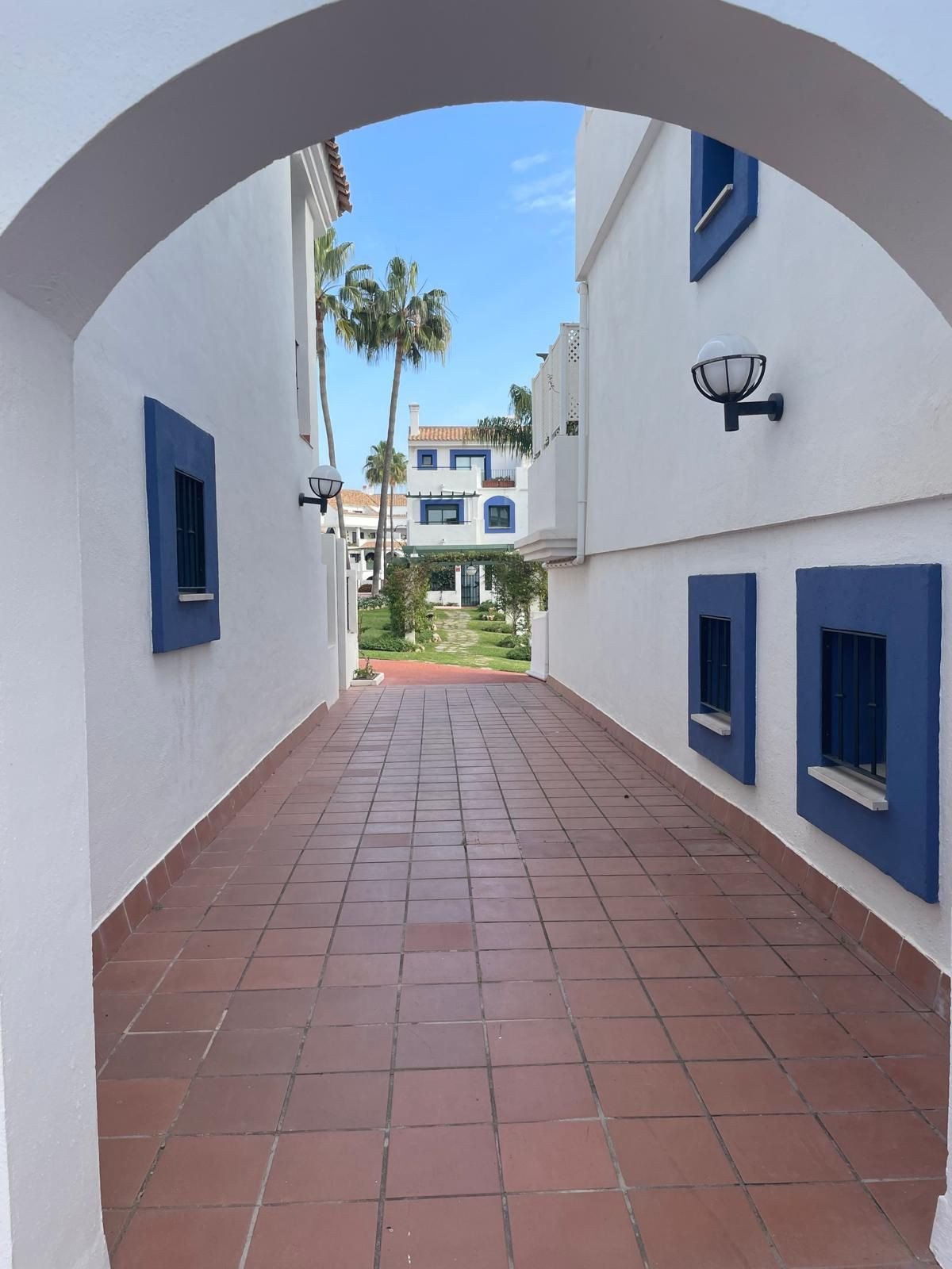3 Bed Apartment for sale in San Pedro De Alcántara Costa Del Sol, Málaga, Spain