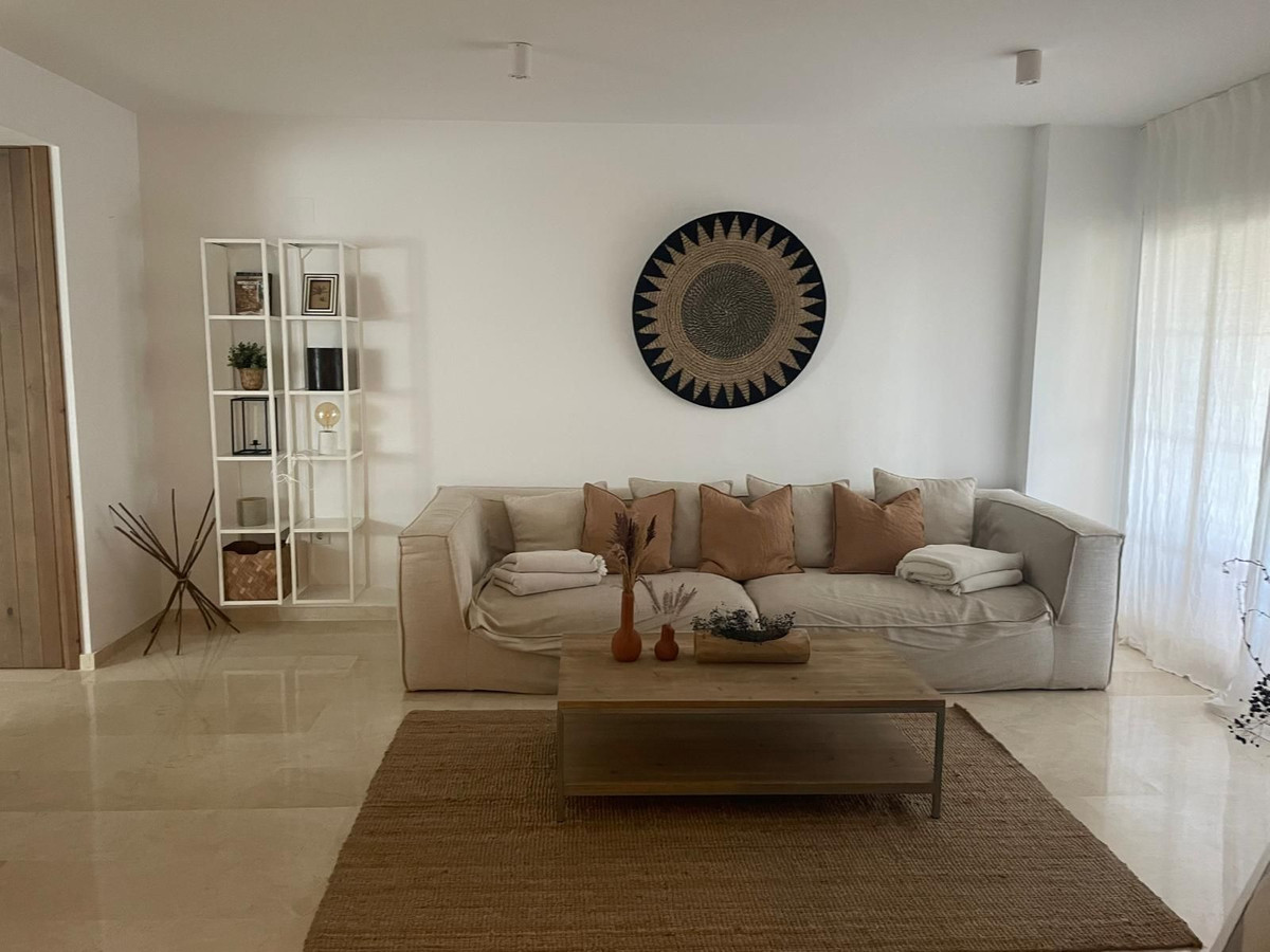 3 Bed Apartment for sale in San Pedro De Alcántara Costa Del Sol, Málaga, Spain