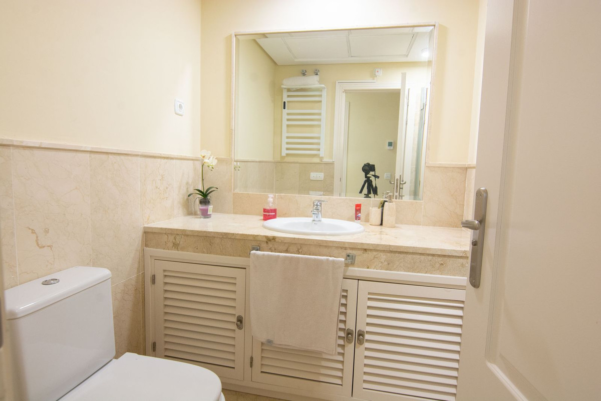 2 Bed Apartment for sale in La Mairena Costa Del Sol, Málaga, Spain