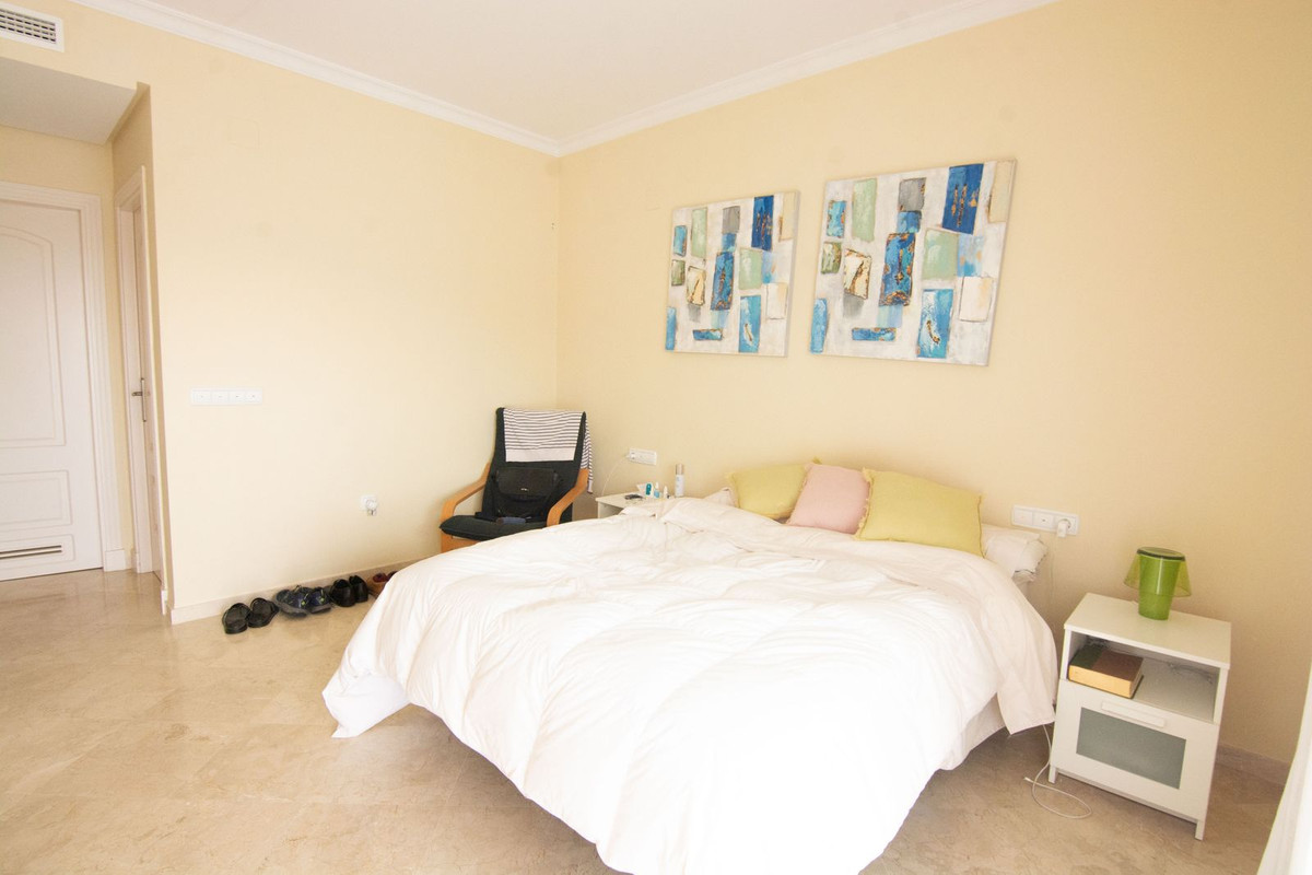 2 Bed Apartment for sale in La Mairena Costa Del Sol, Málaga, Spain