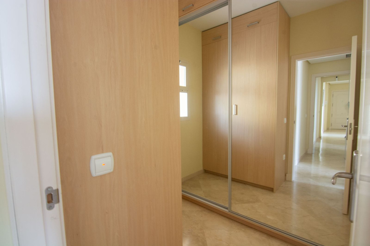 2 Bed Apartment for sale in La Mairena Costa Del Sol, Málaga, Spain