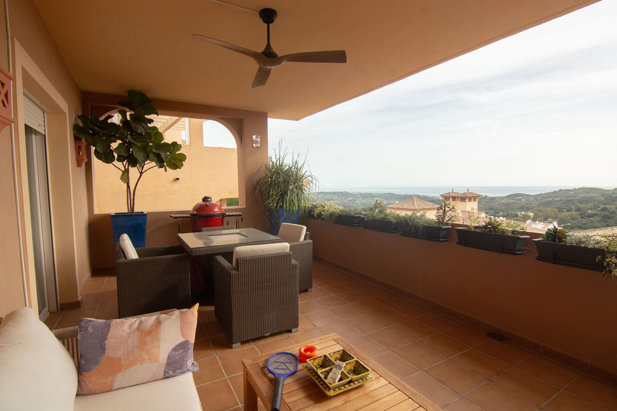 2 Bed Apartment for sale in La Mairena Costa Del Sol, Málaga, Spain