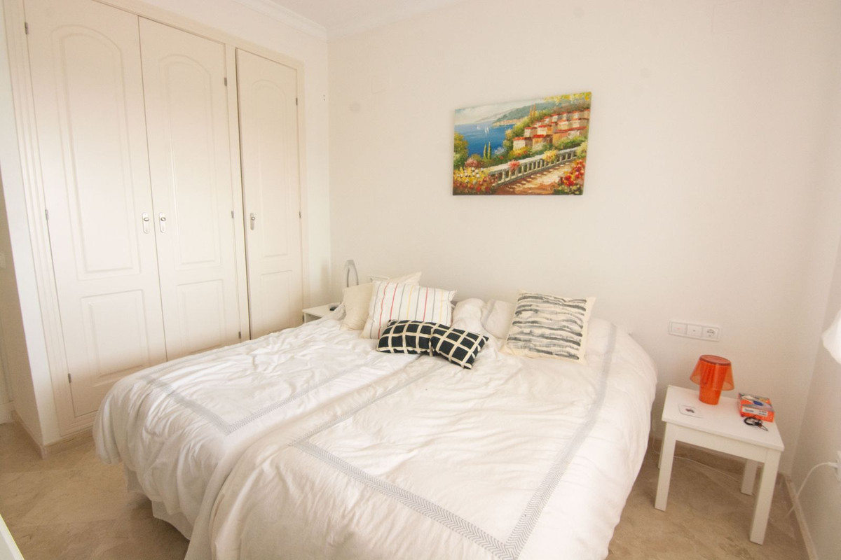 2 Bed Apartment for sale in La Mairena Costa Del Sol, Málaga, Spain