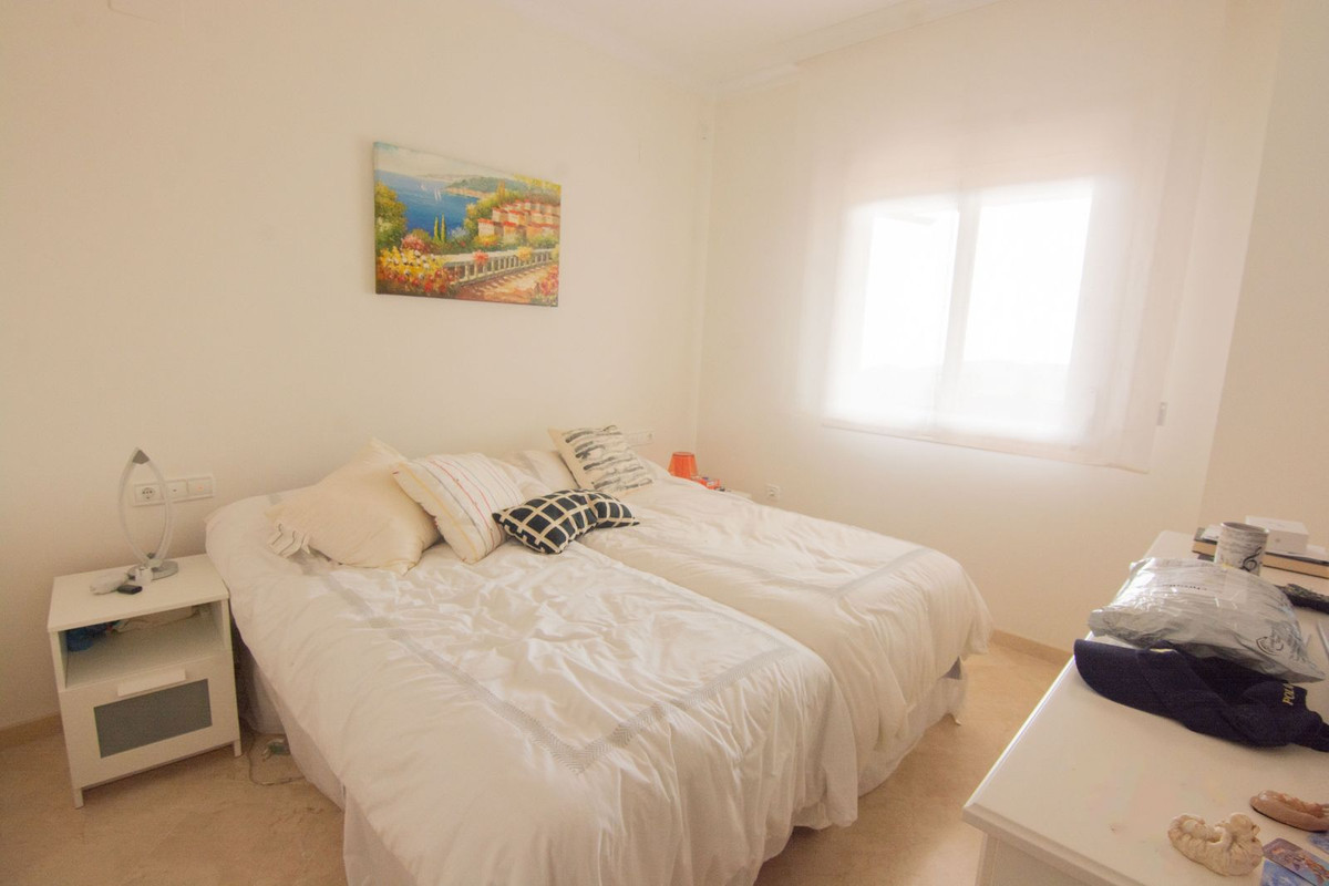 2 Bed Apartment for sale in La Mairena Costa Del Sol, Málaga, Spain
