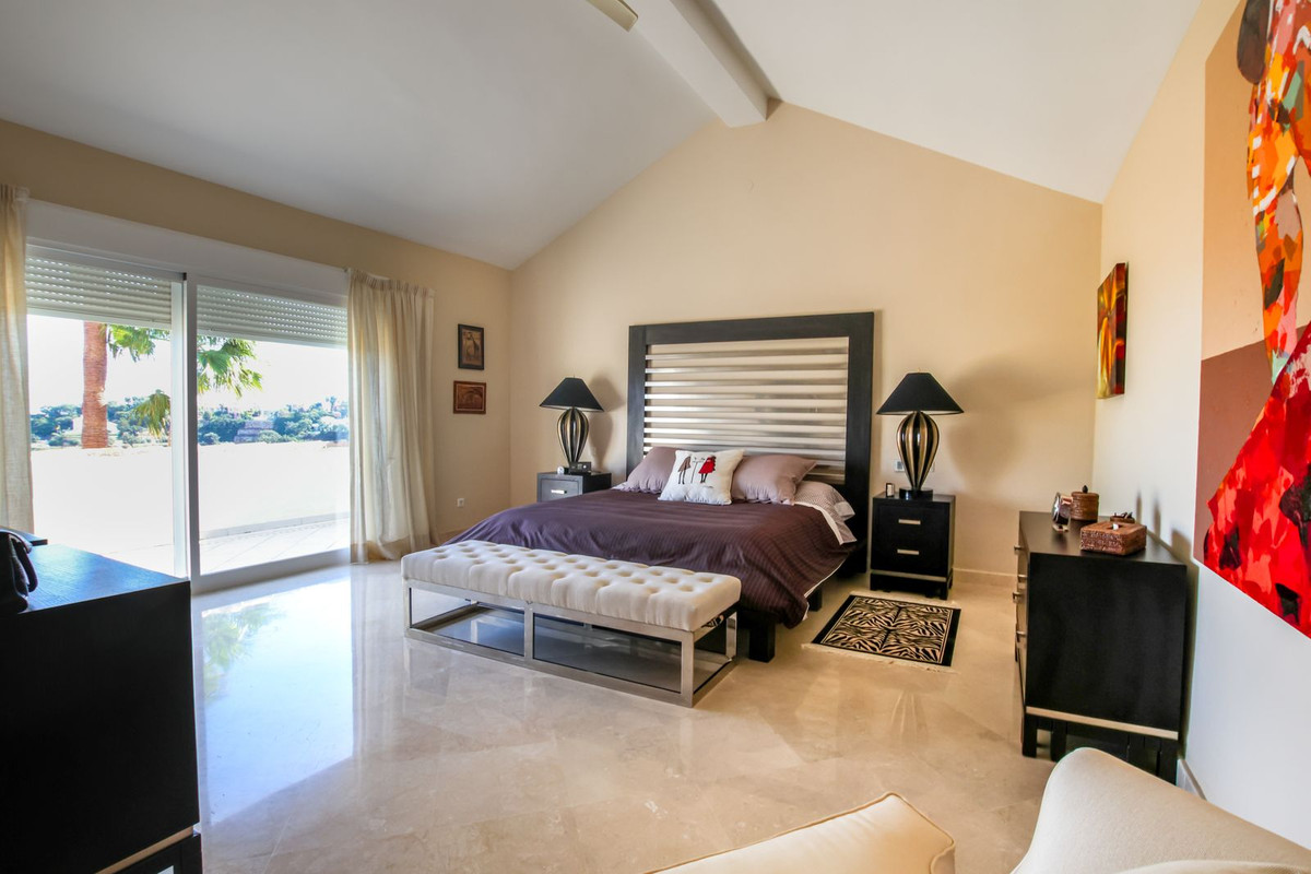 Se vende Villa - Chalet de 6 dormitorios en Costa Del Sol, Málaga, España