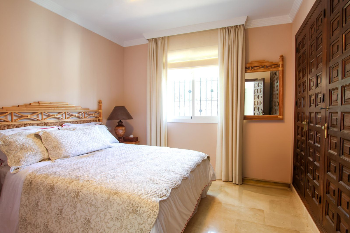 Se vende Villa - Chalet de 6 dormitorios en Costa Del Sol, Málaga, España