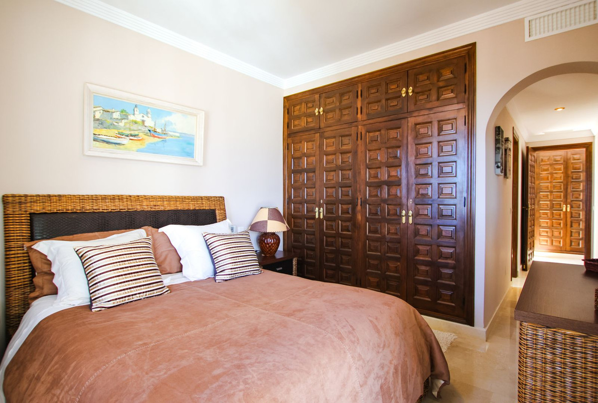 Se vende Villa - Chalet de 6 dormitorios en Costa Del Sol, Málaga, España