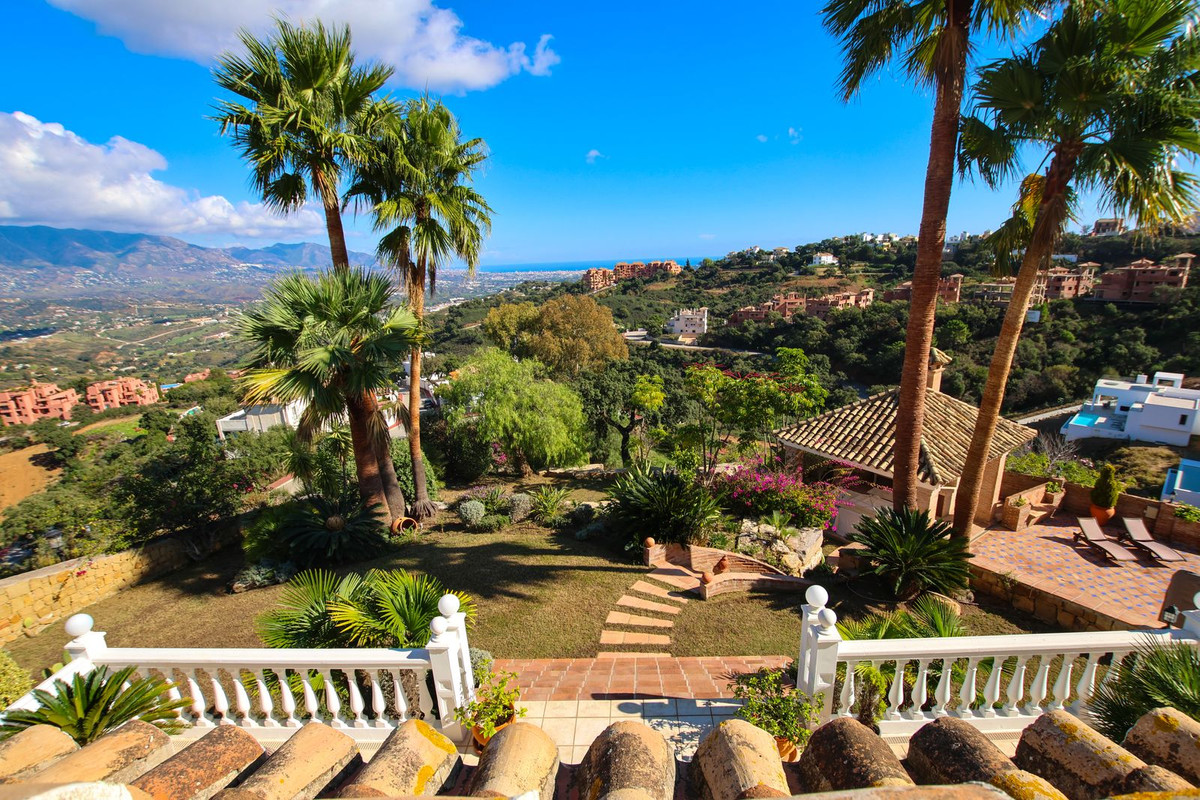 Se vende Villa - Chalet de 6 dormitorios en Costa Del Sol, Málaga, España