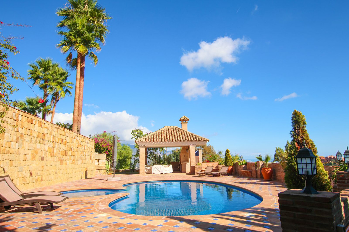 Se vende Villa - Chalet de 6 dormitorios en Costa Del Sol, Málaga, España