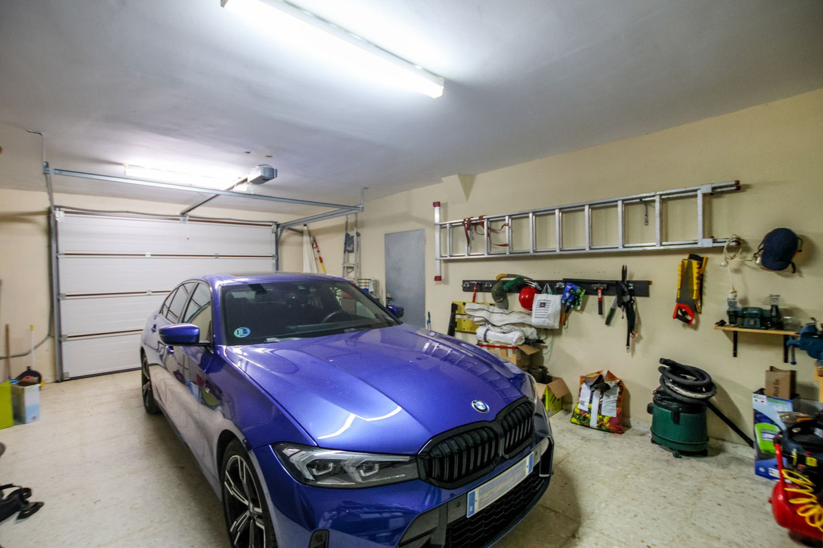 Se vende Villa - Chalet de 6 dormitorios en Costa Del Sol, Málaga, España