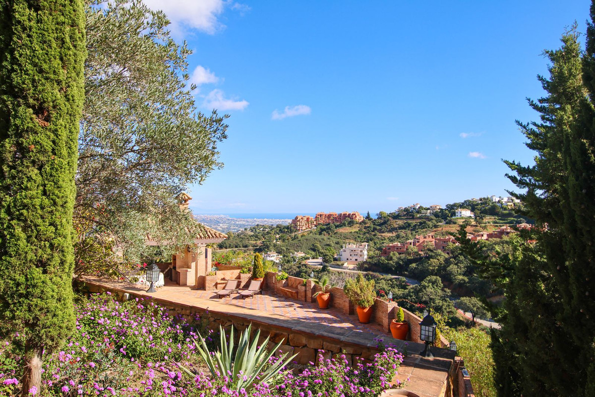 Se vende Villa - Chalet de 6 dormitorios en Costa Del Sol, Málaga, España