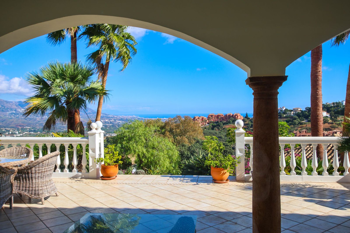 Se vende Villa - Chalet de 6 dormitorios en Costa Del Sol, Málaga, España