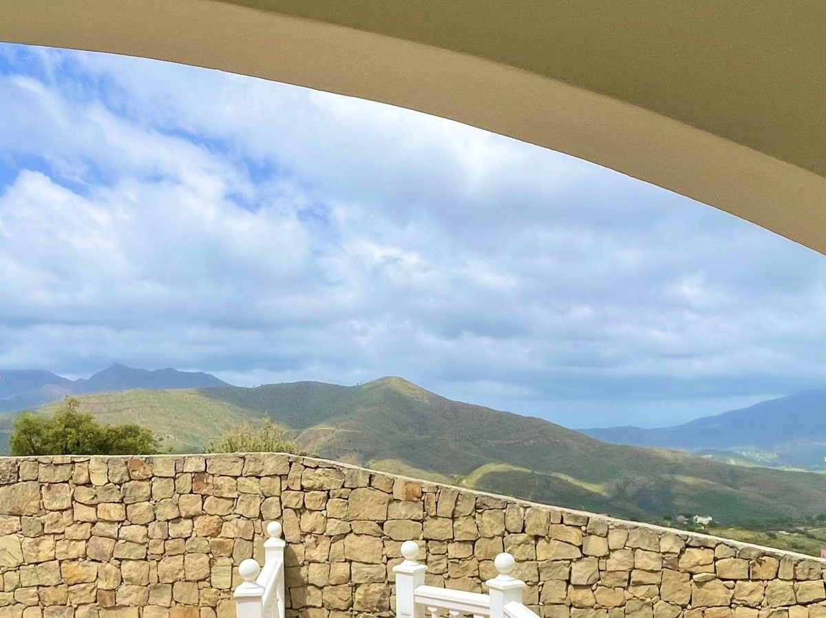 Se vende Villa - Chalet de 6 dormitorios en Costa Del Sol, Málaga, España
