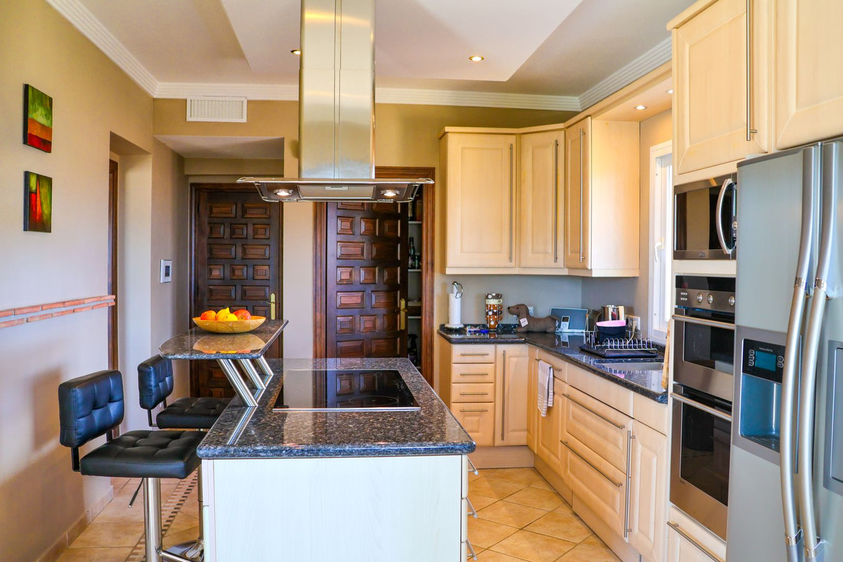 Se vende Villa - Chalet de 6 dormitorios en Costa Del Sol, Málaga, España
