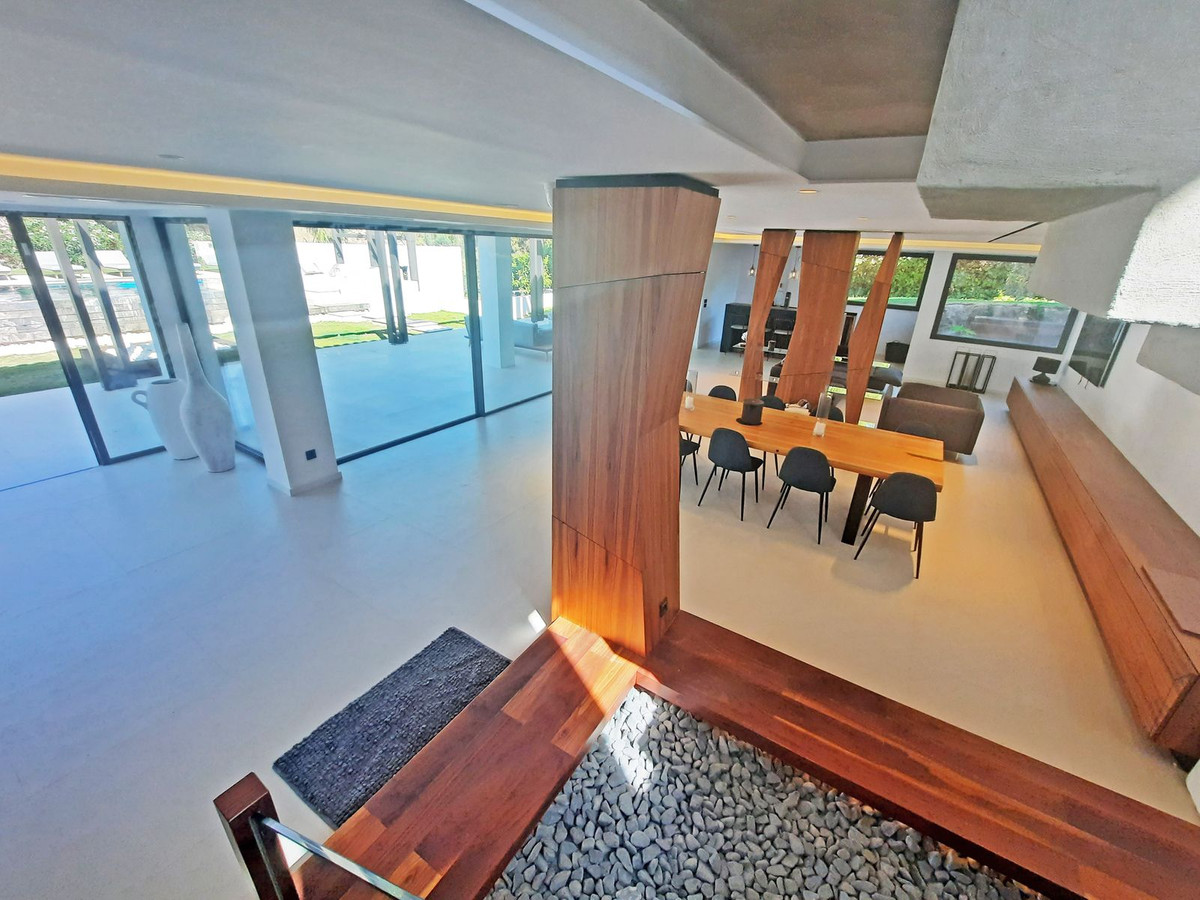 Se vende Villa - Chalet de 4 dormitorios en Costa Del Sol, Málaga, España