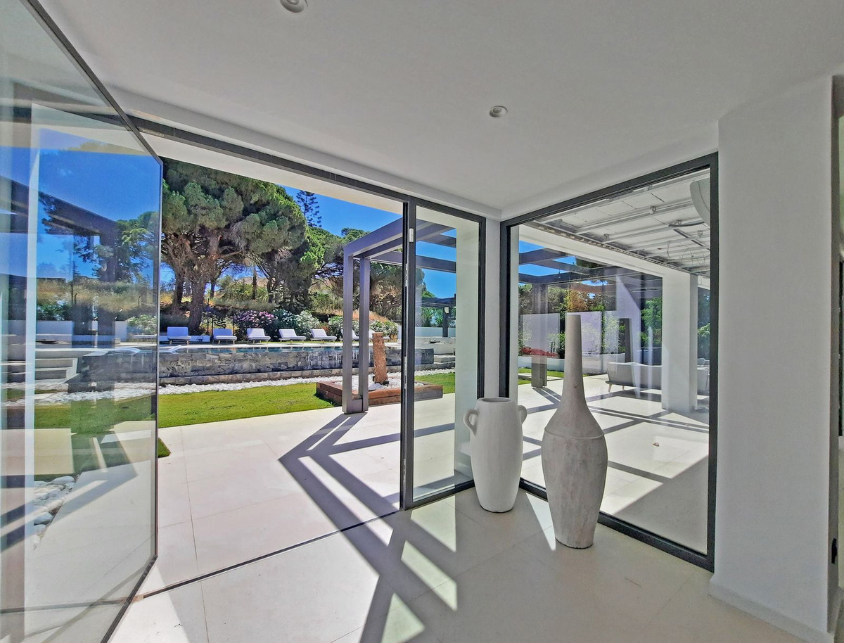 Se vende Villa - Chalet de 4 dormitorios en Costa Del Sol, Málaga, España