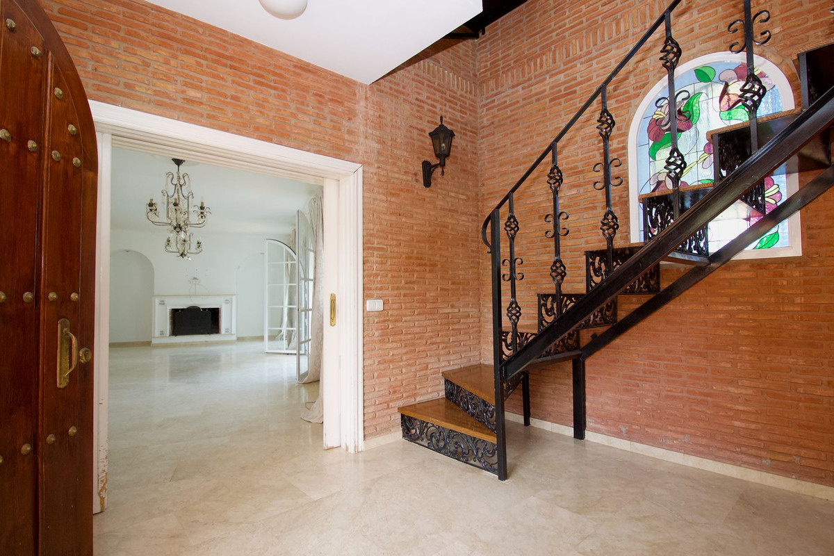 5 Bed Townhouse for sale in Alhaurín El Grande Costa Del Sol, Málaga, Spain