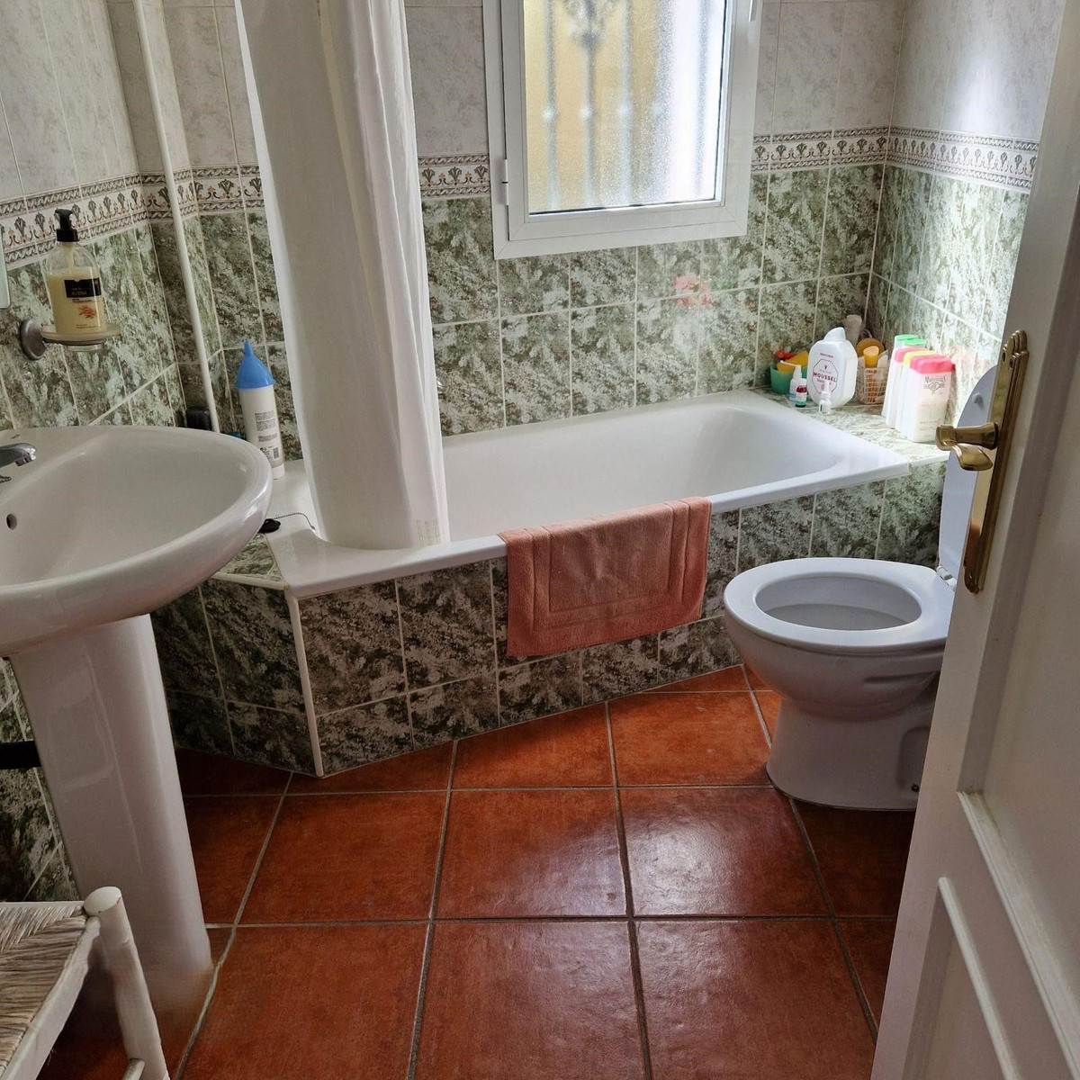 4 Bed Townhouse for sale in Las Lagunas Costa Del Sol, Málaga, Spain