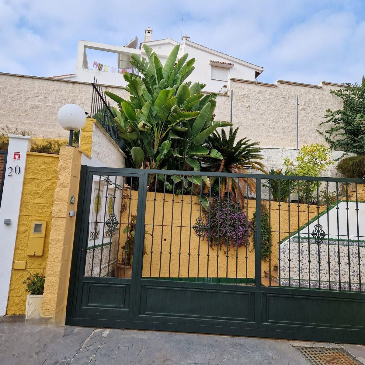 4 Bed Townhouse for sale in Las Lagunas Costa Del Sol, Málaga, Spain