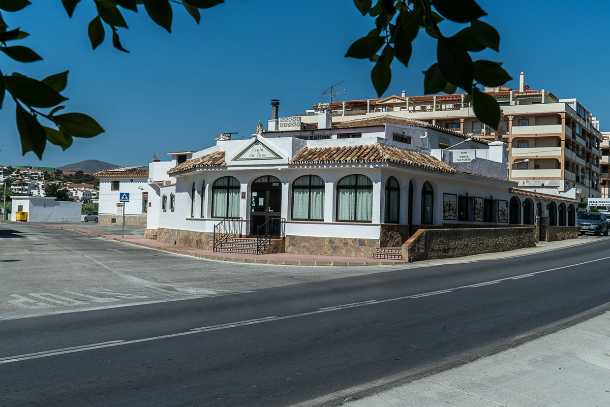 Se vende Terreno Comercial  en Costa Del Sol, Málaga, España