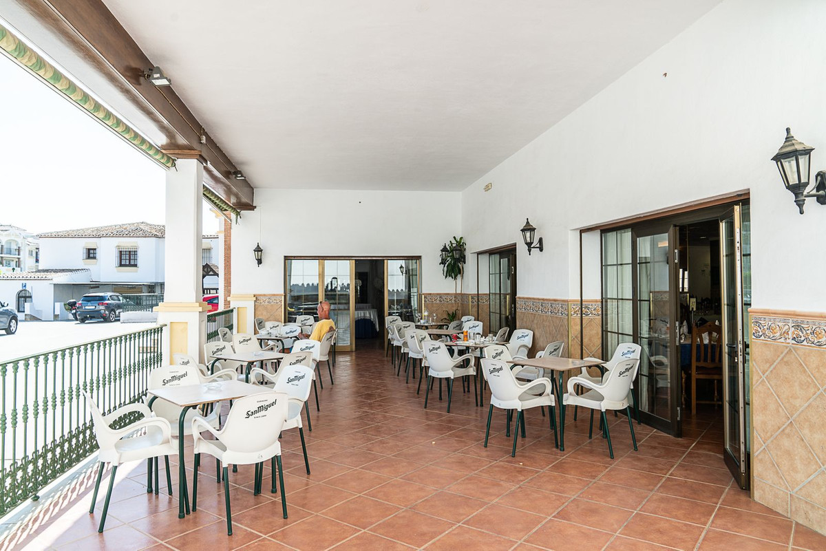 Se vende Terreno Comercial  en Costa Del Sol, Málaga, España