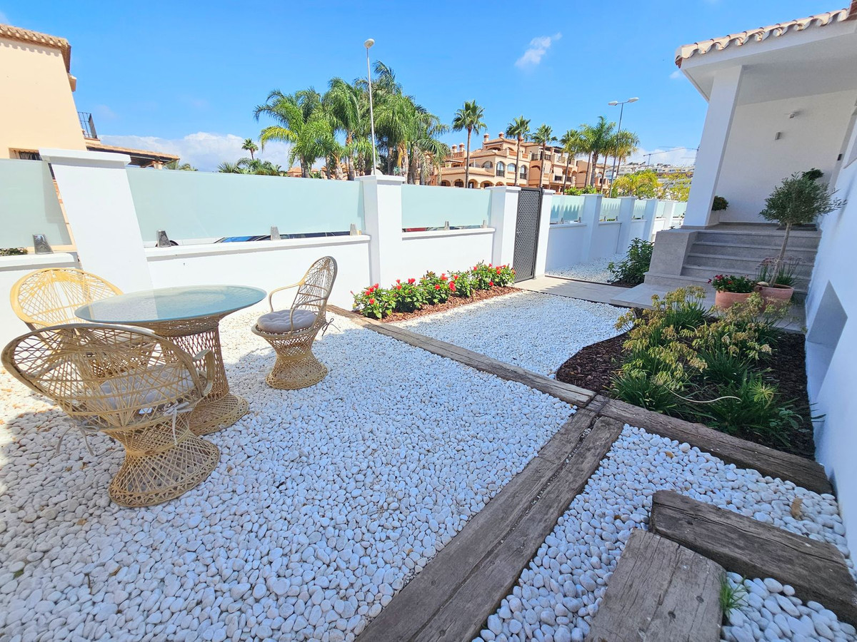 5 Bed Townhouse for sale in La Cala De Mijas Costa Del Sol, Málaga, Spain
